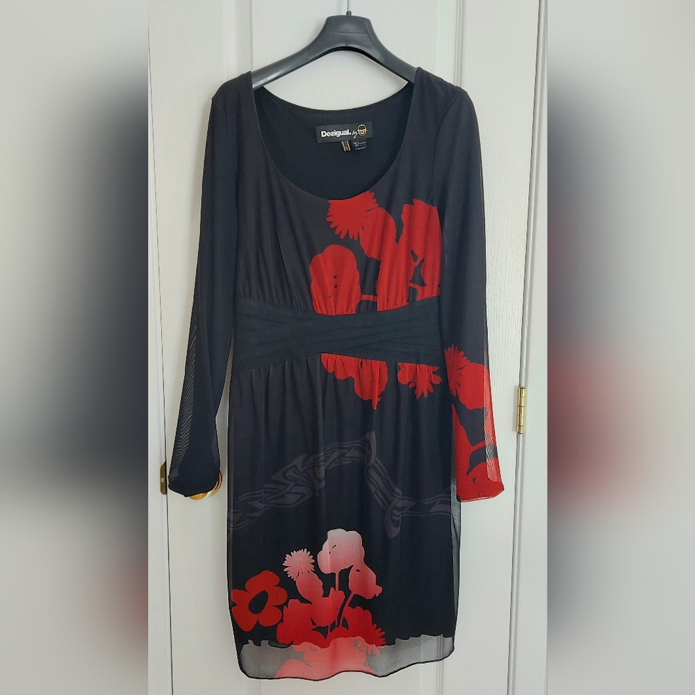 Desigual Elegant Black and Red Floral Dress
